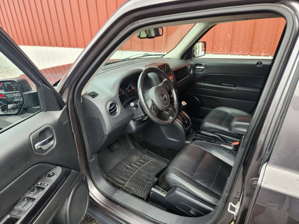 2016 Jeep Patriot Image 11