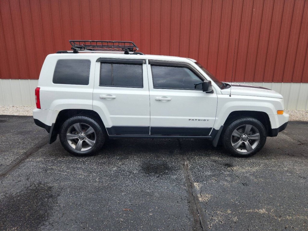 2016 Jeep Patriot Image 9