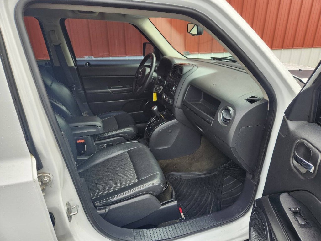 2016 Jeep Patriot Image 14