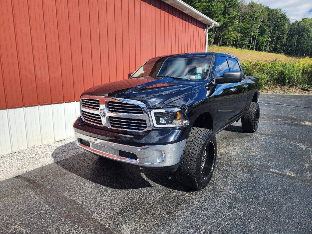 2014 RAM 1500 Image 3