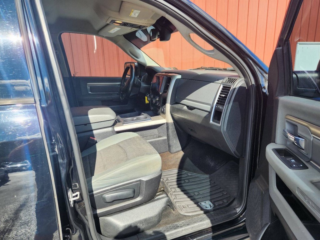 2014 RAM 1500 Image 13