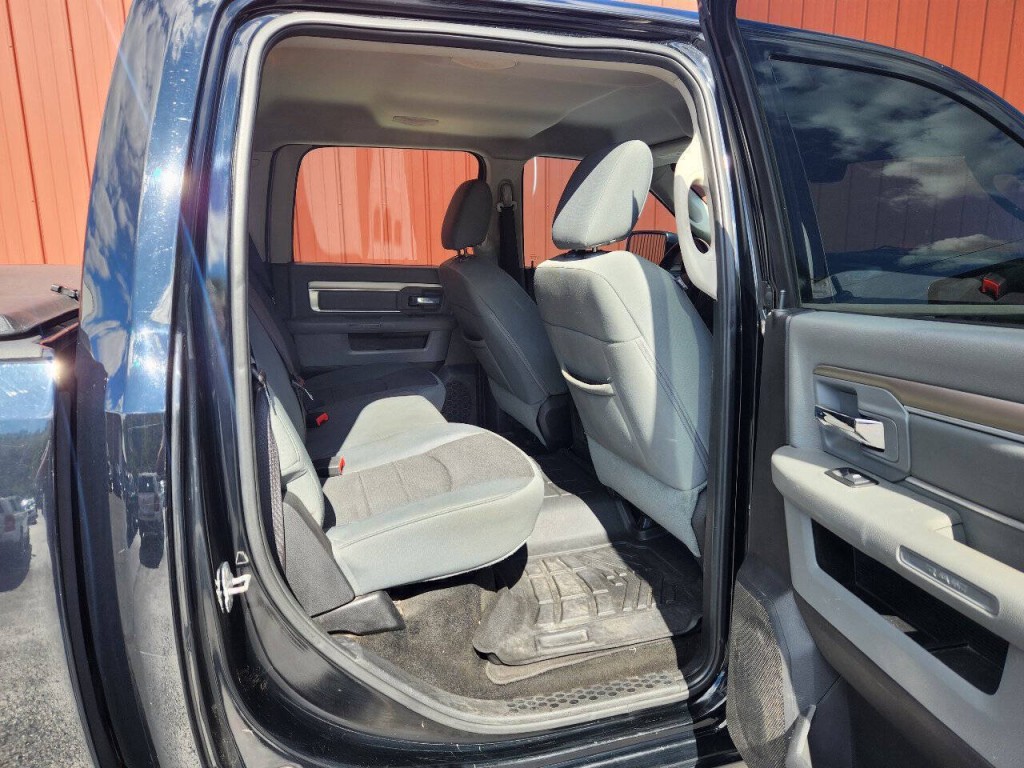 2014 RAM 1500 Image 14