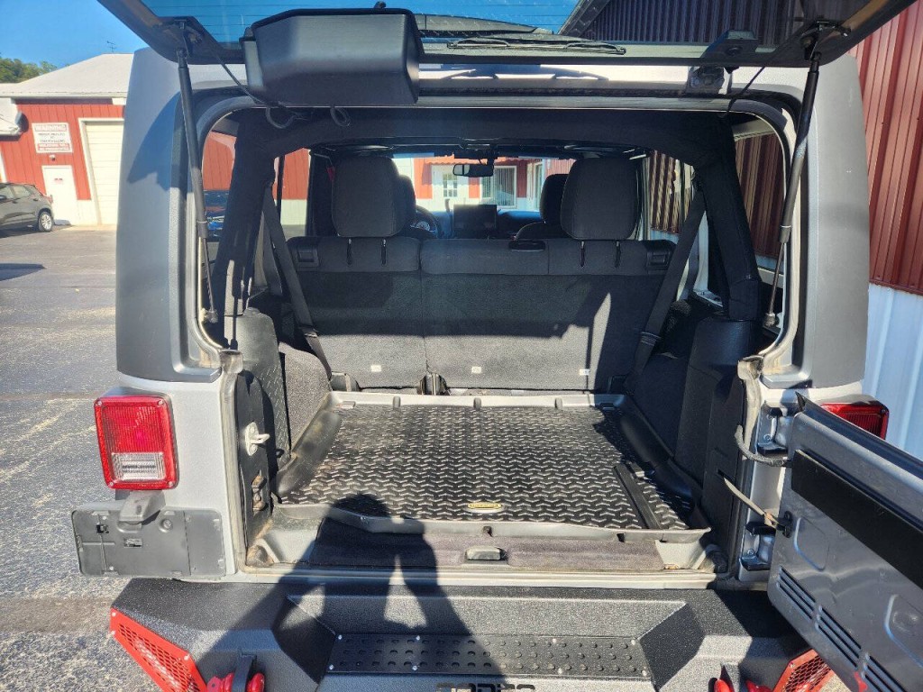 2017 Jeep Wrangler Unlimited Image 15