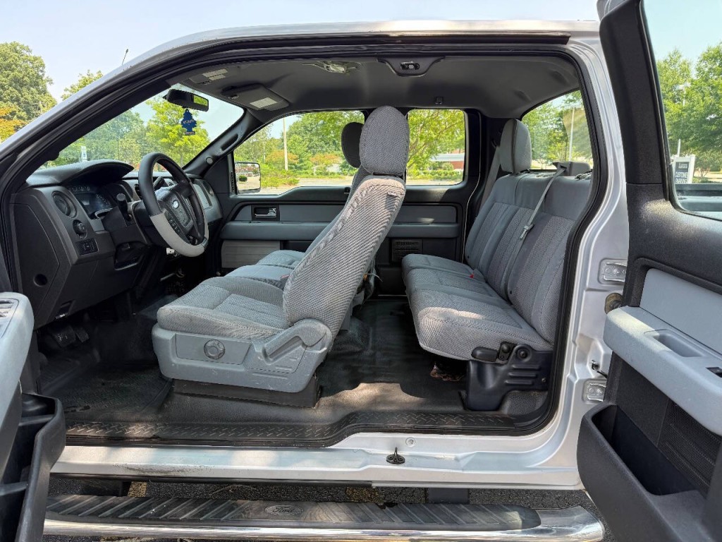 2012 Ford F-150 Image 11