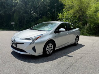 Image for 2018 Toyota Prius Two Eco ID: 6587837