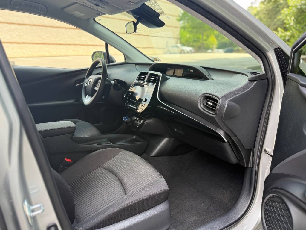 2018 Toyota Prius Image 10