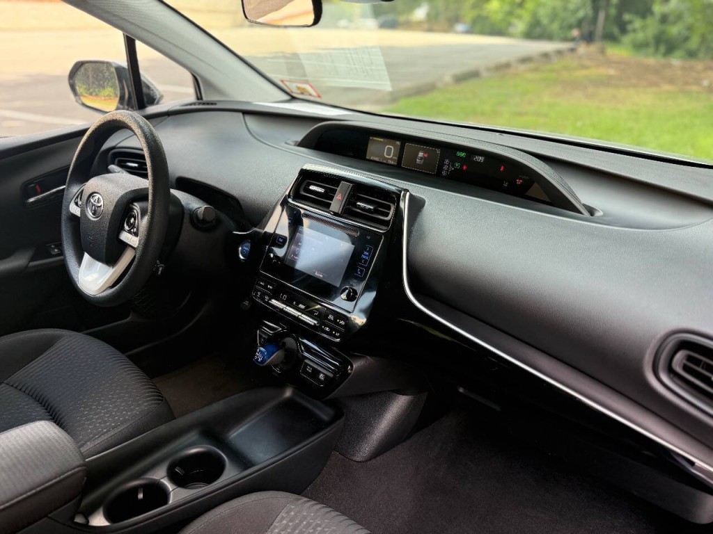 2018 Toyota Prius Image 11
