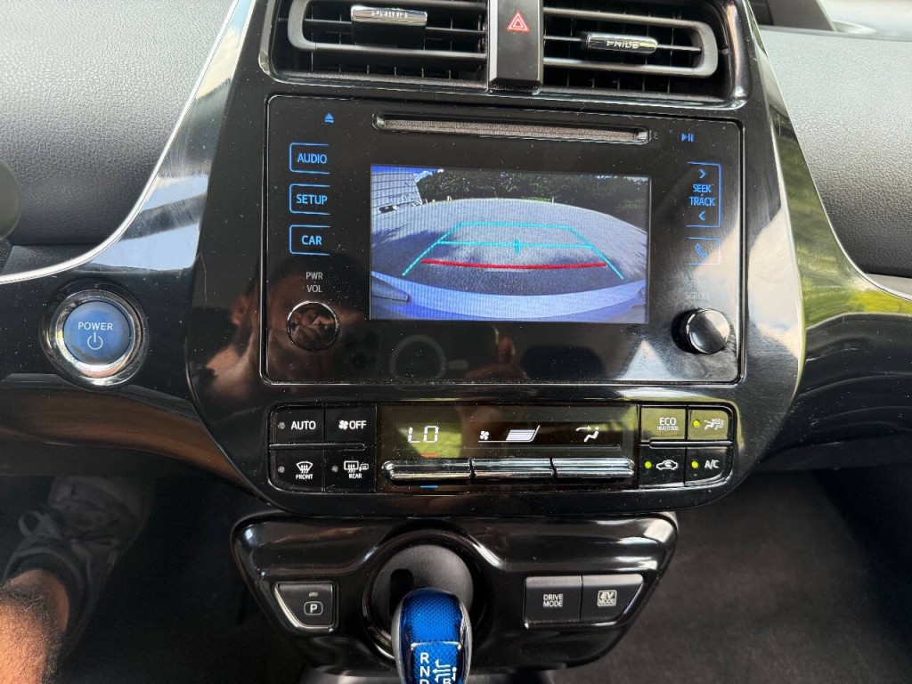 2018 Toyota Prius Image 15