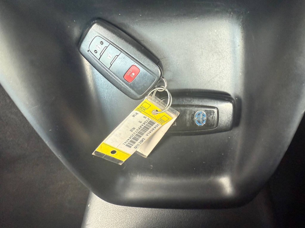 2018 Toyota Prius Image 17
