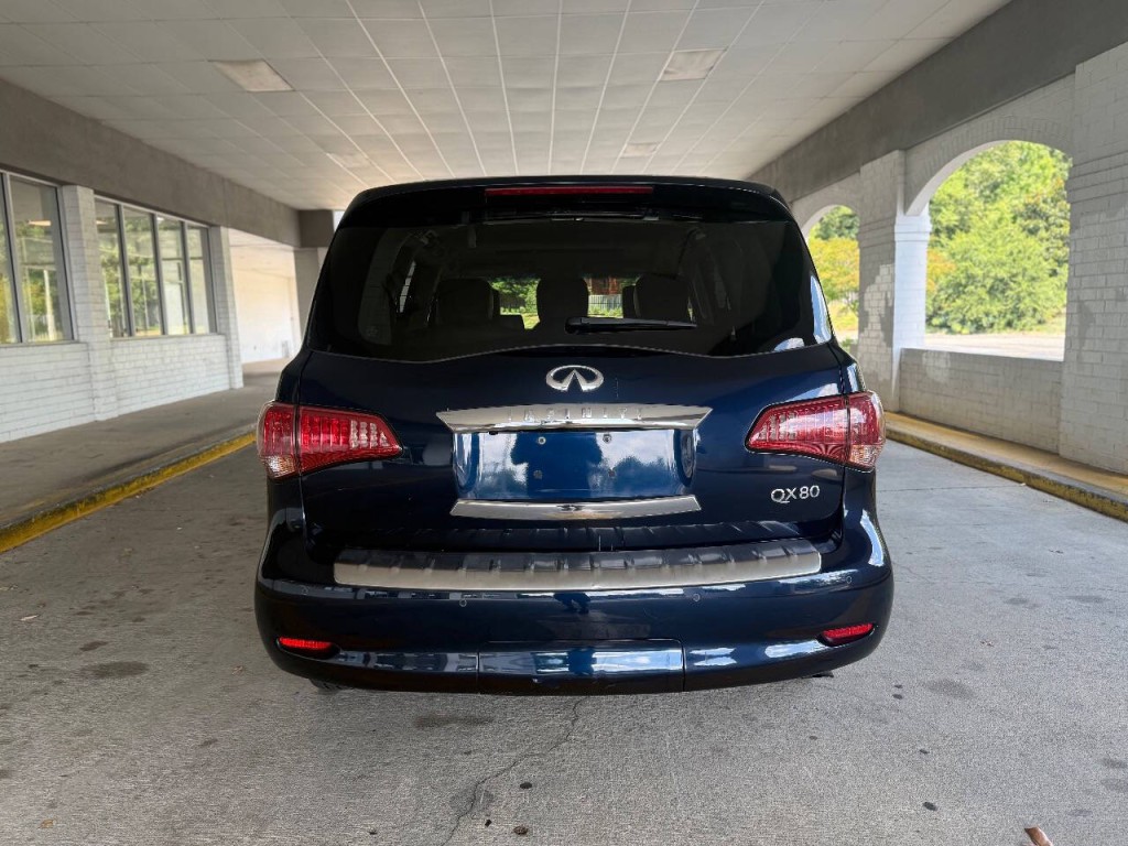 2016 INFINITI QX80 Image 7