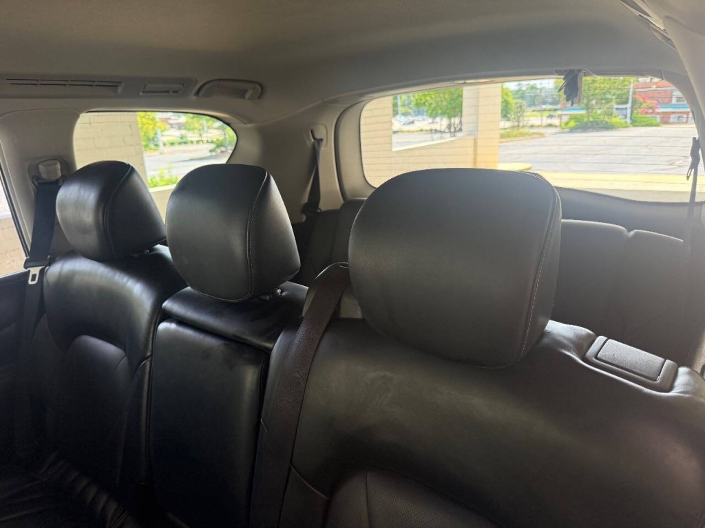 2016 INFINITI QX80 Image 15