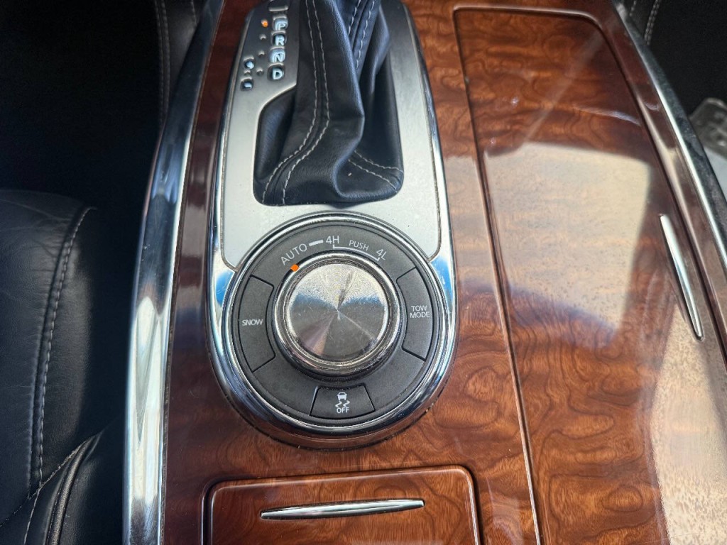 2016 INFINITI QX80 Image 22