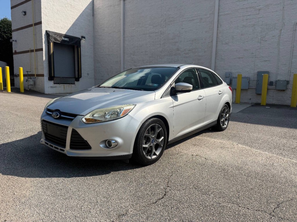 2014 Ford Focus Image 1