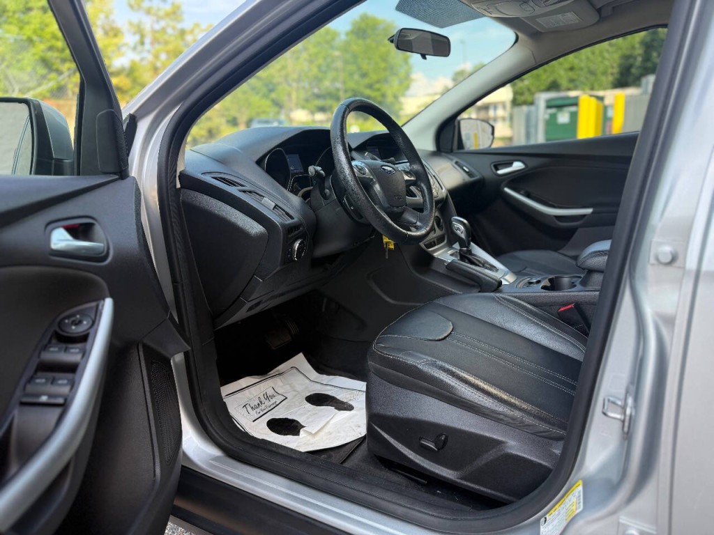 2014 Ford Focus Image 9
