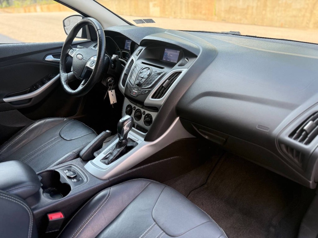 2014 Ford Focus Image 12