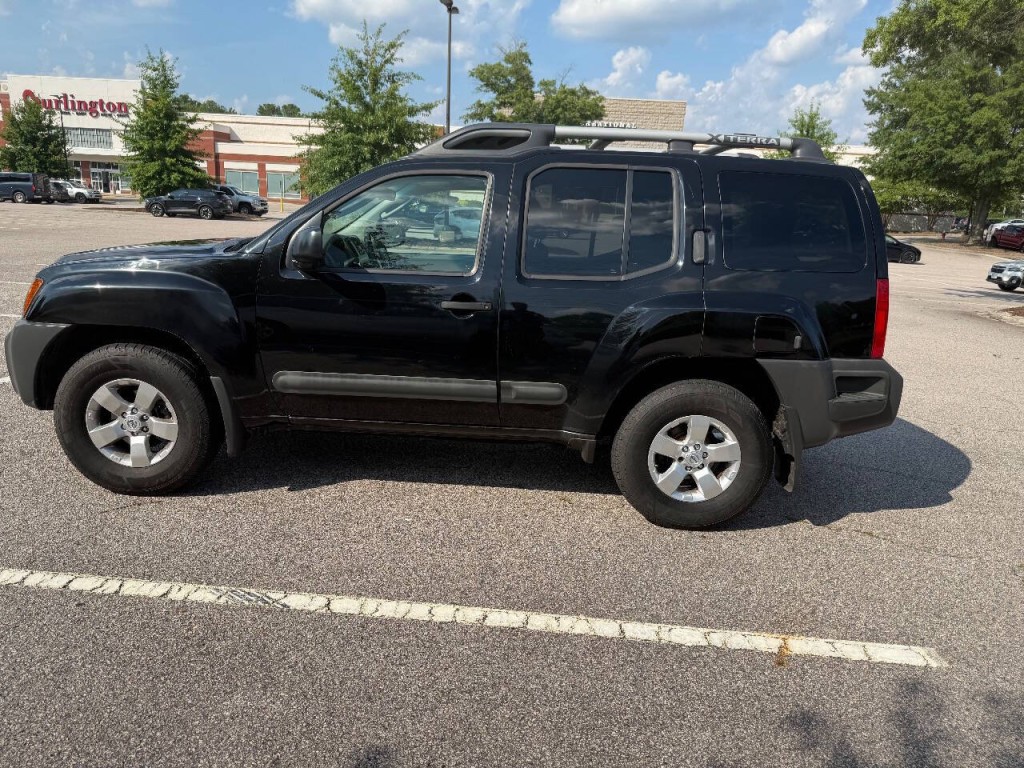 2011 Nissan Xterra Image 8