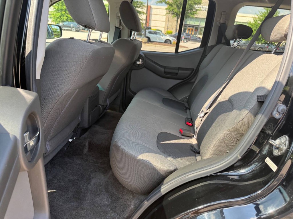 2011 Nissan Xterra Image 12