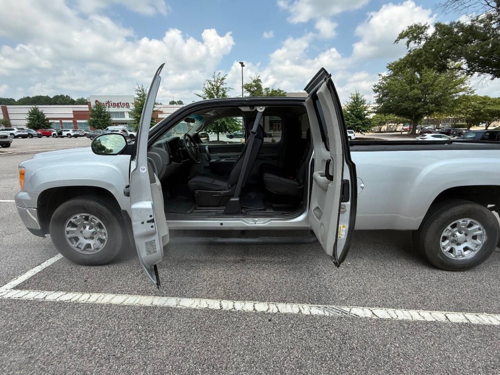 2012 GMC Sierra 1500 Image 12