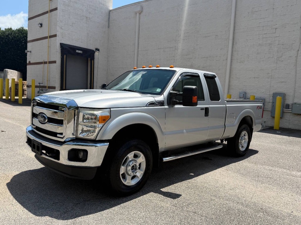2012 Ford F-250 Image 2
