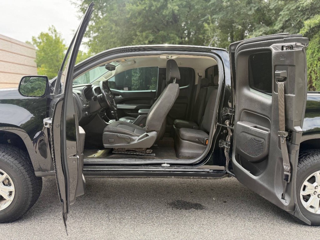 2017 Chevrolet Colorado Image 14