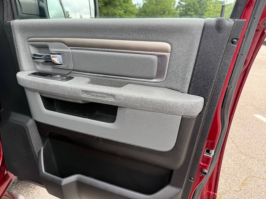 2017 RAM 1500 Image 14