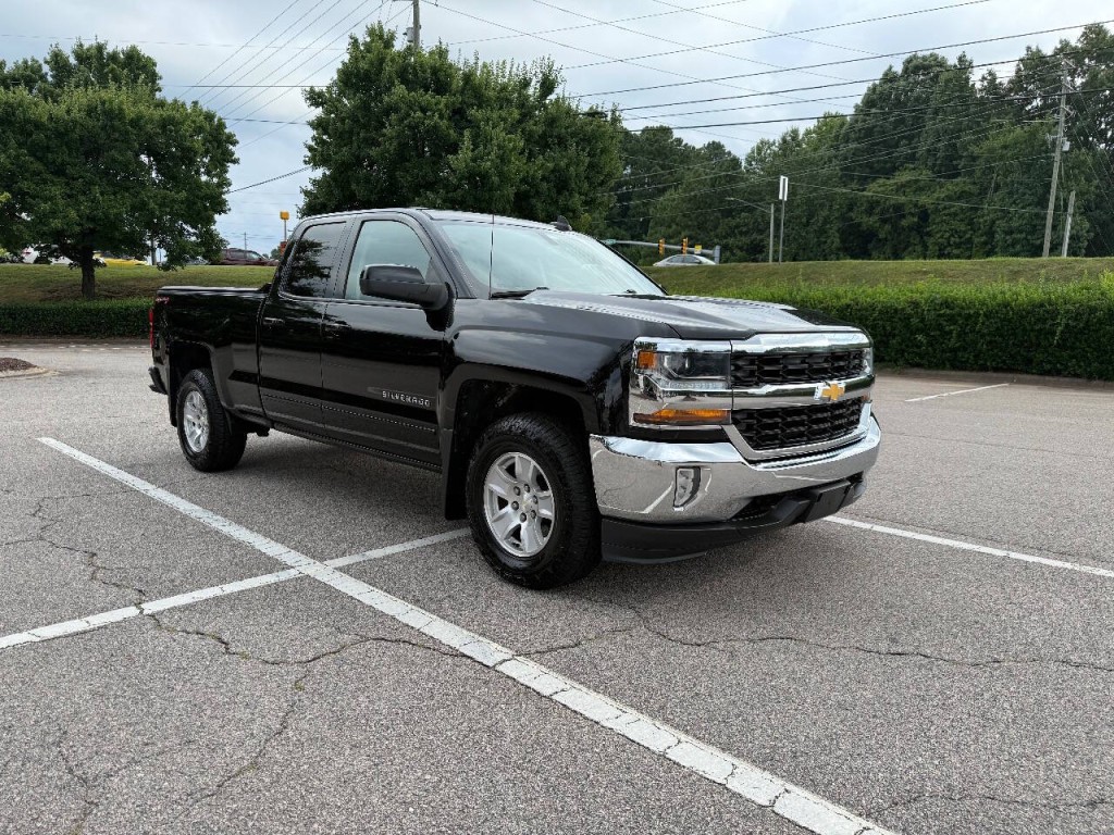 2016 Chevrolet Silverado 1500 Image 2