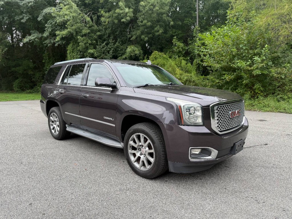 2015 GMC Yukon Image 1
