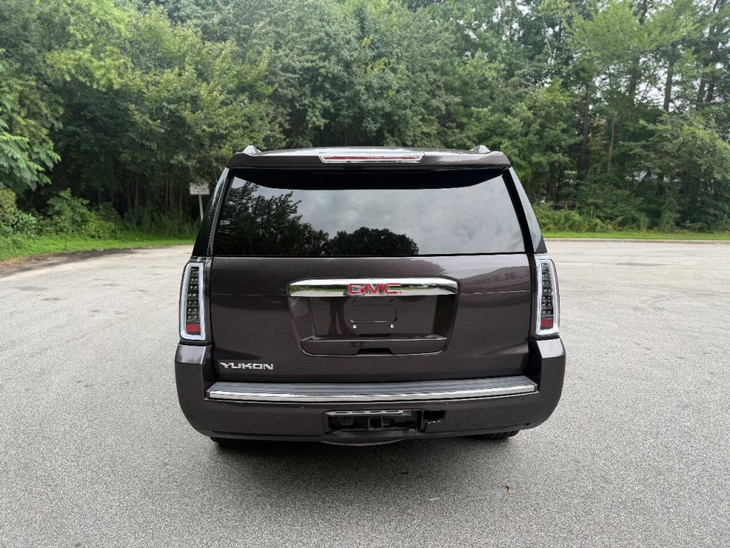 2015 GMC Yukon Image 8