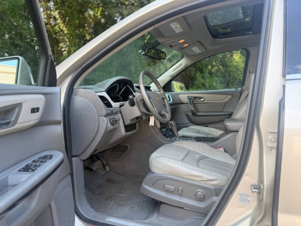 2015 Chevrolet Traverse Image 6