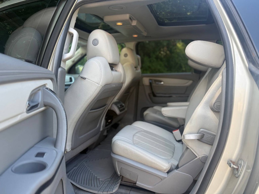 2015 Chevrolet Traverse Image 10