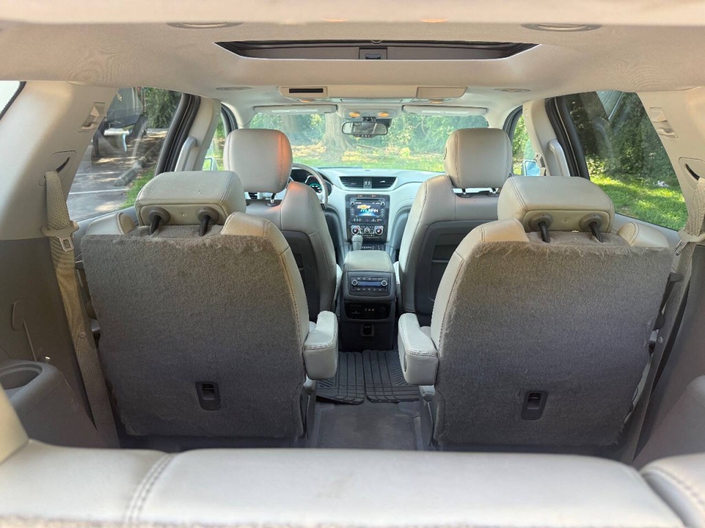 2015 Chevrolet Traverse Image 13