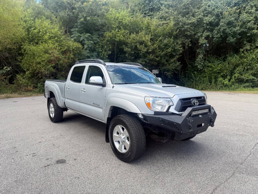 2012 Toyota Tacoma Image 2