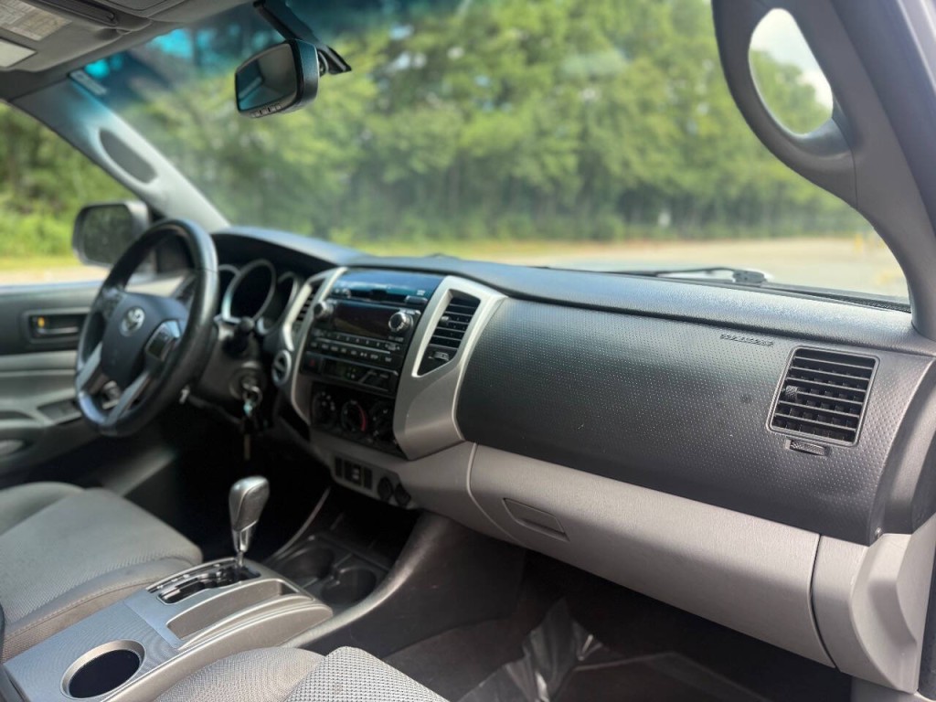 2012 Toyota Tacoma Image 12