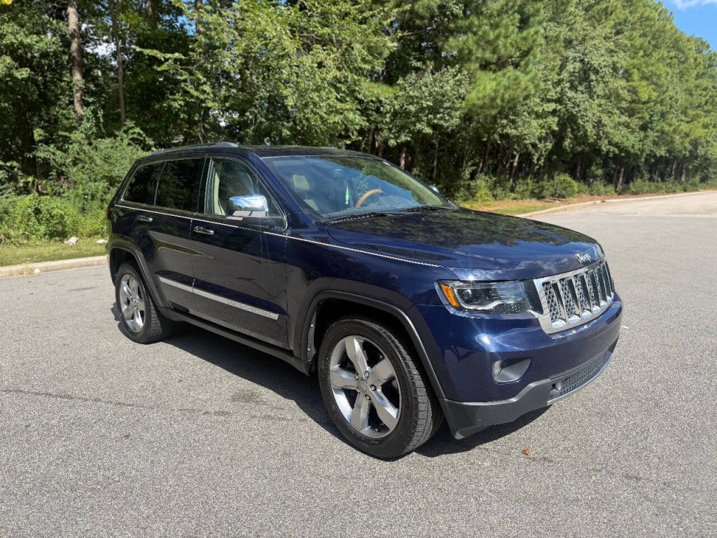 2012 Jeep Grand Cherokee Image 2