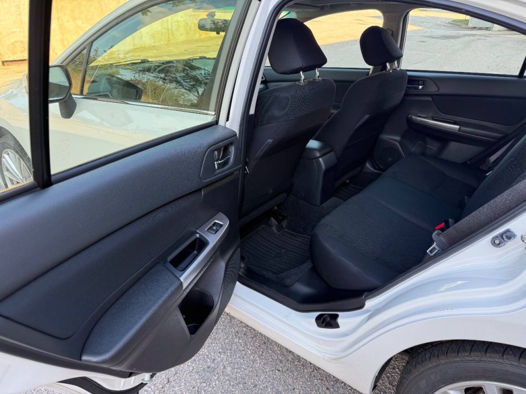 2016 Subaru Impreza Image 10
