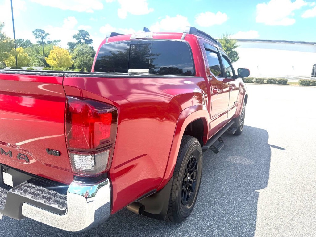 2022 Toyota Tacoma Image 8