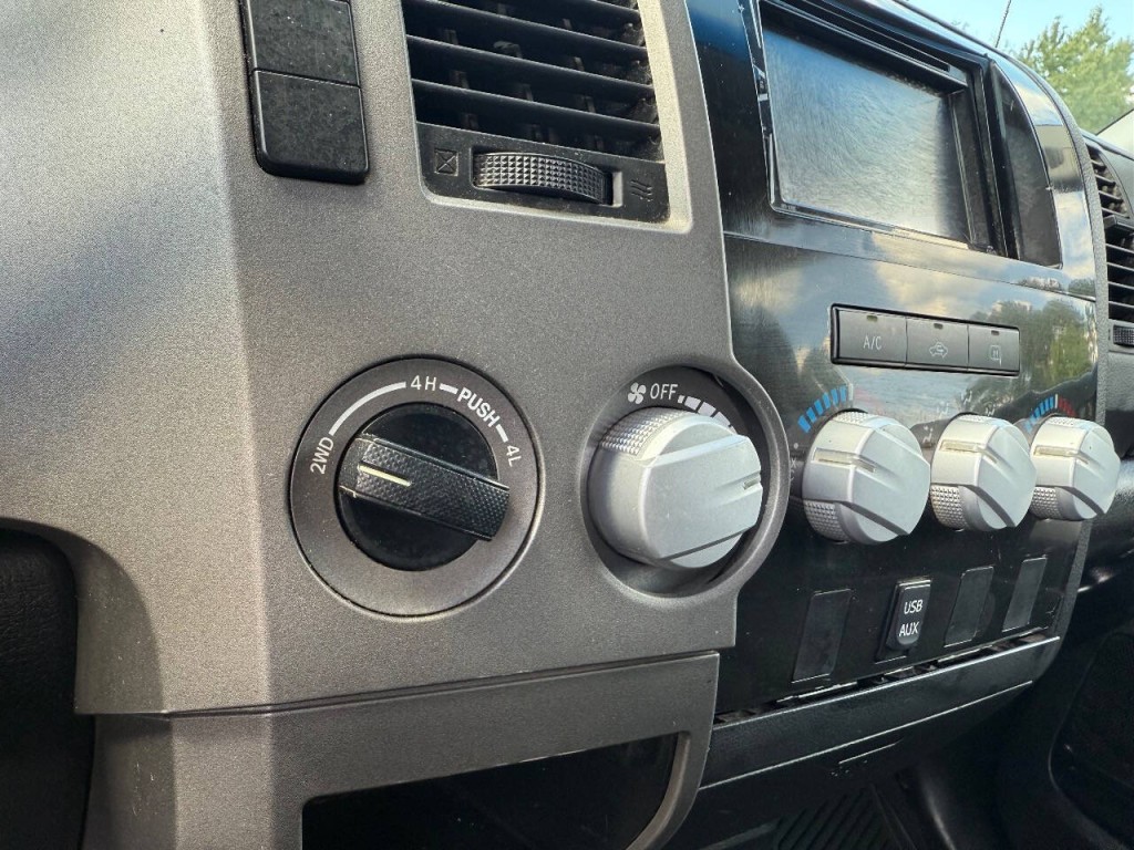 2012 Toyota Tundra Image 13