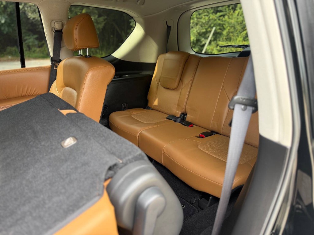 2016 INFINITI QX80 Image 13