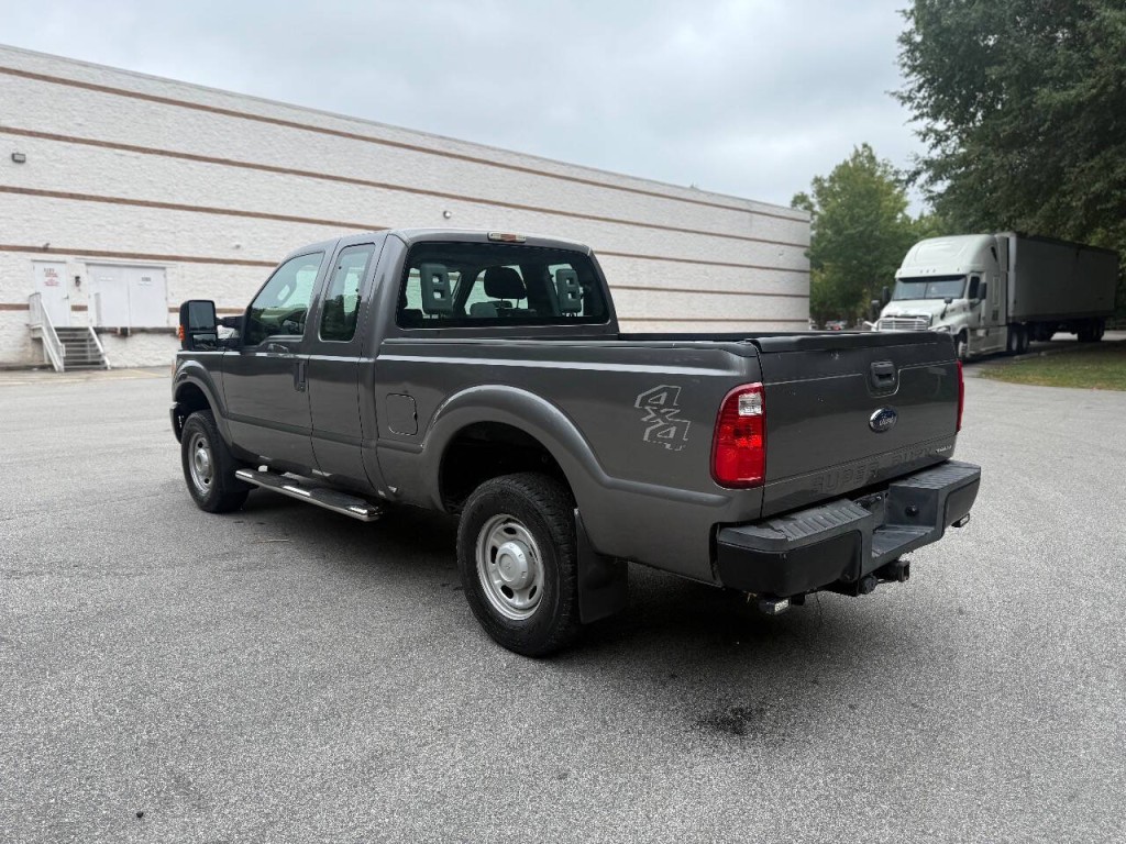 2013 Ford F-250 Image 3