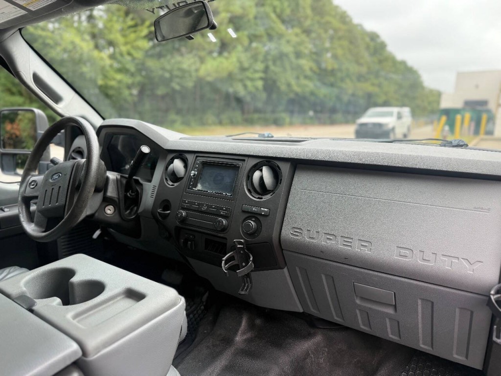 2013 Ford F-250 Image 10