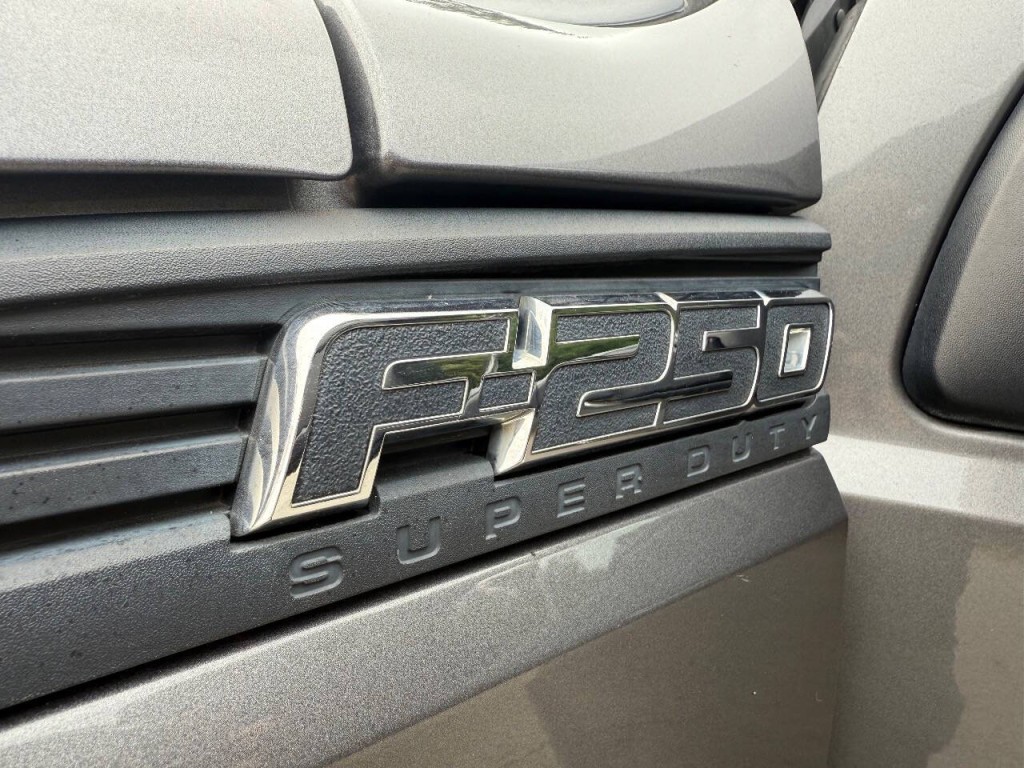 2013 Ford F-250 Image 18