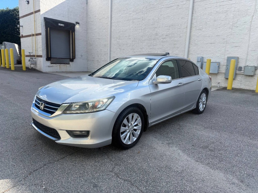 2015 Honda Accord Image 2