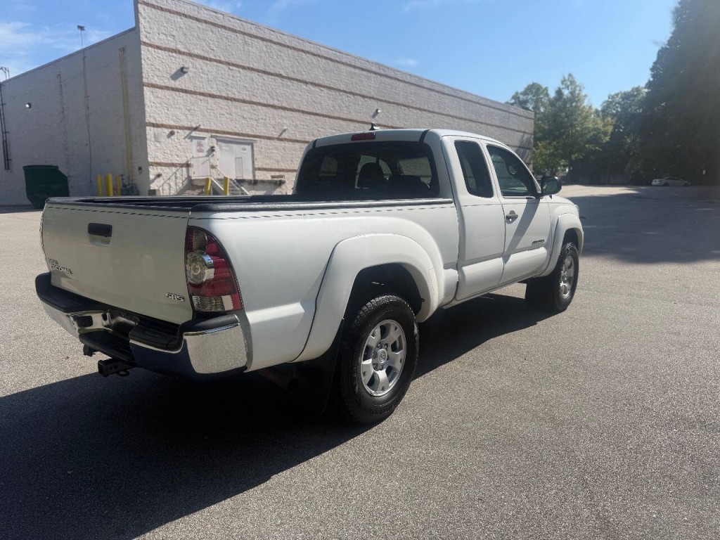 2014 Toyota Tacoma Image 3
