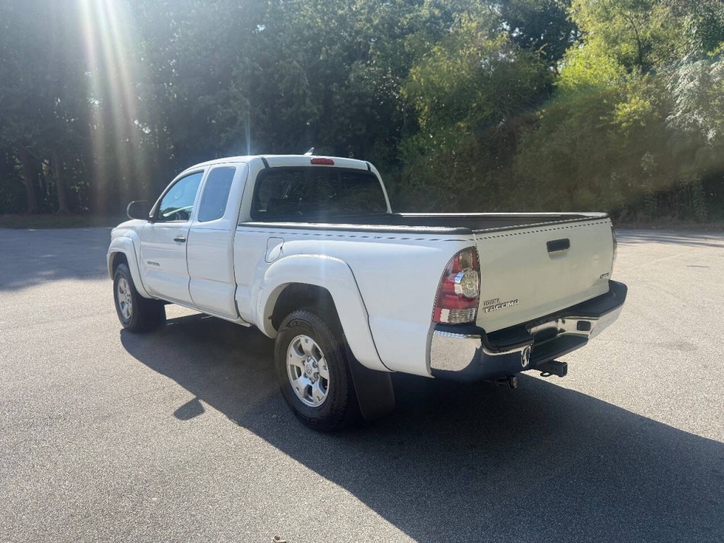 2014 Toyota Tacoma Image 4