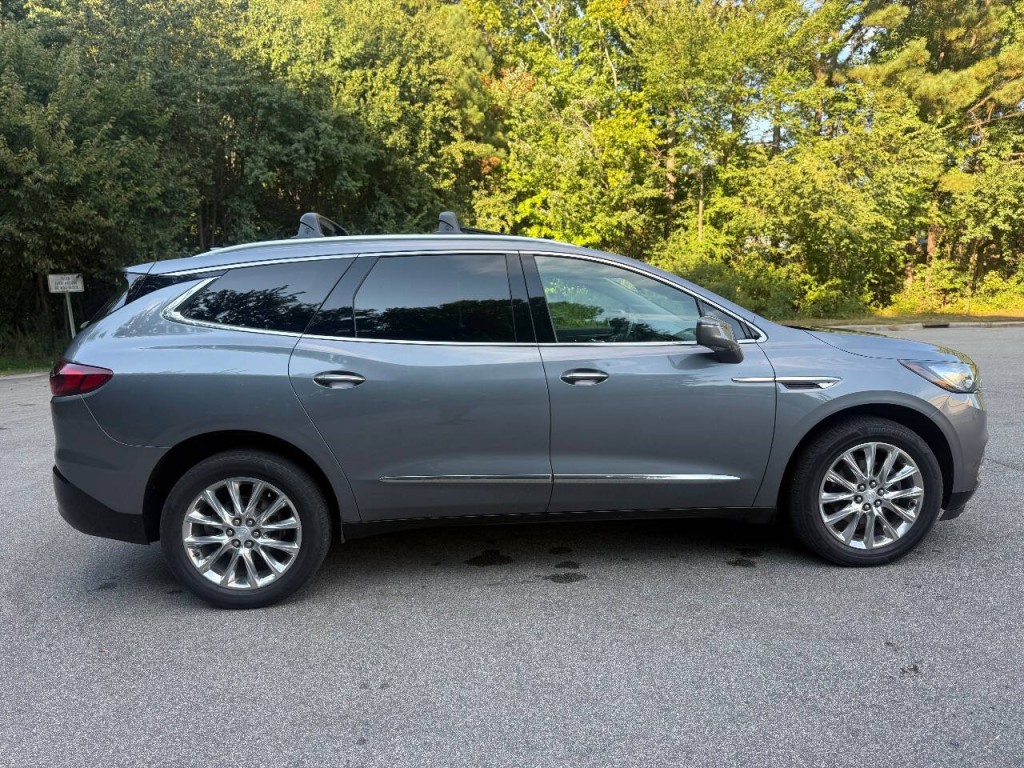 2018 Buick Enclave Image 4