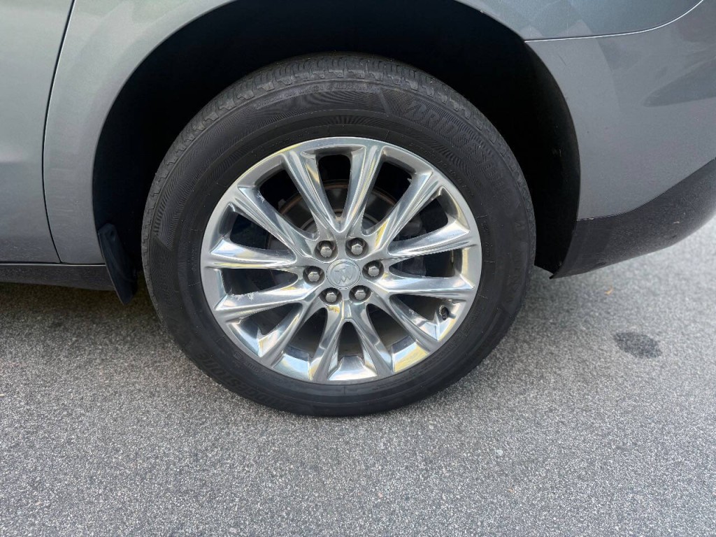 2018 Buick Enclave Image 25