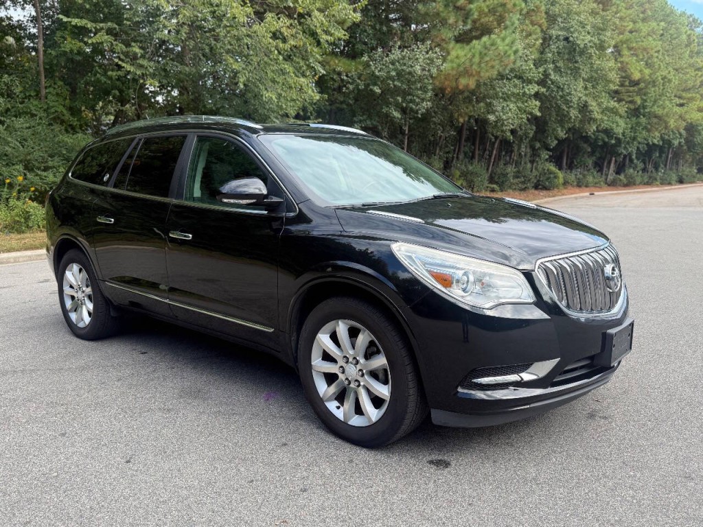 2016 Buick Enclave Image 2