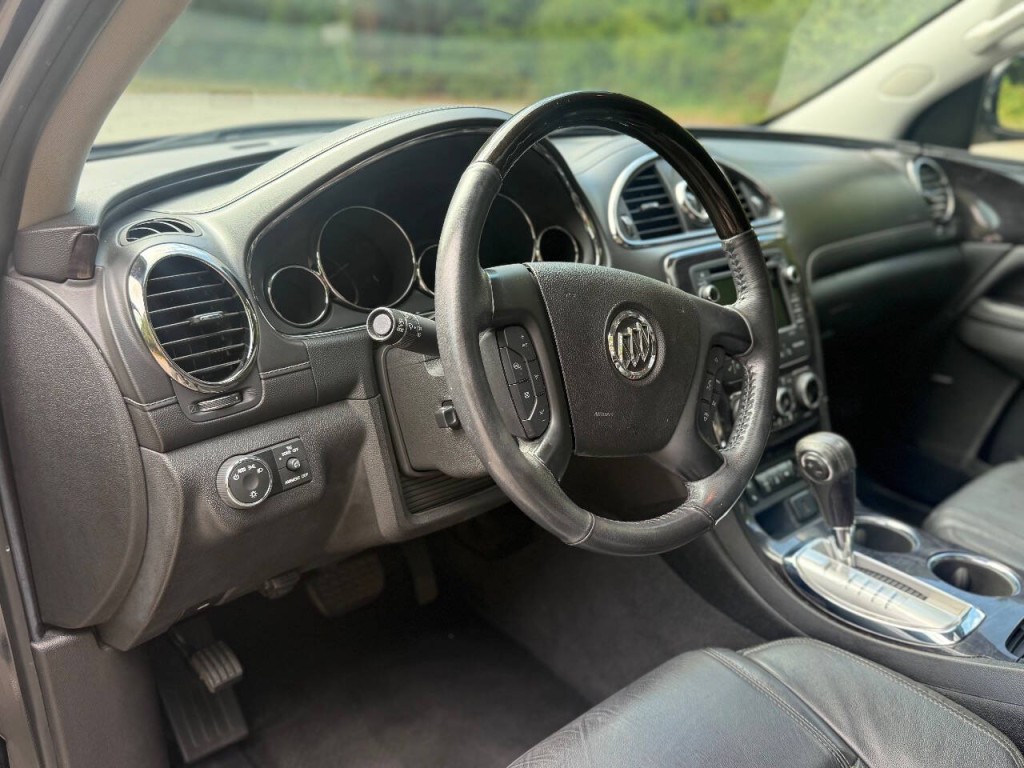 2016 Buick Enclave Image 12