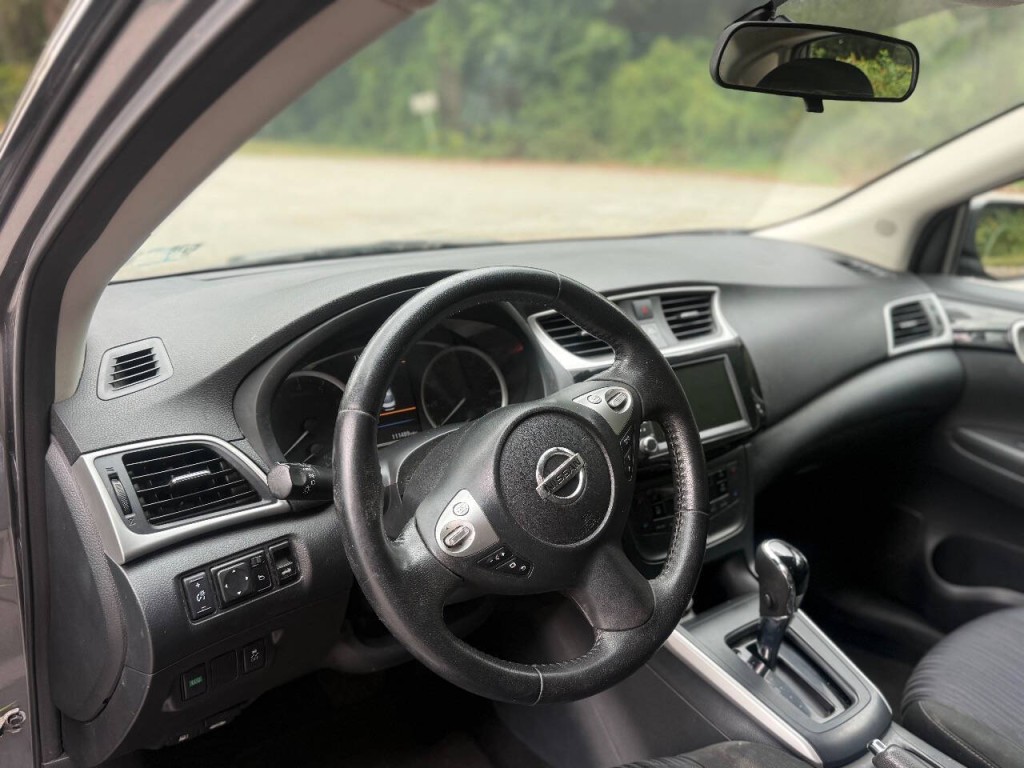 2019 Nissan Sentra Image 8