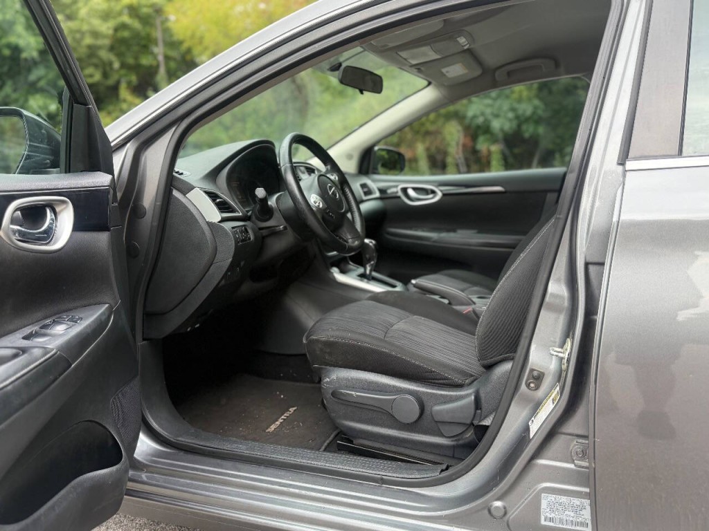 2019 Nissan Sentra Image 9